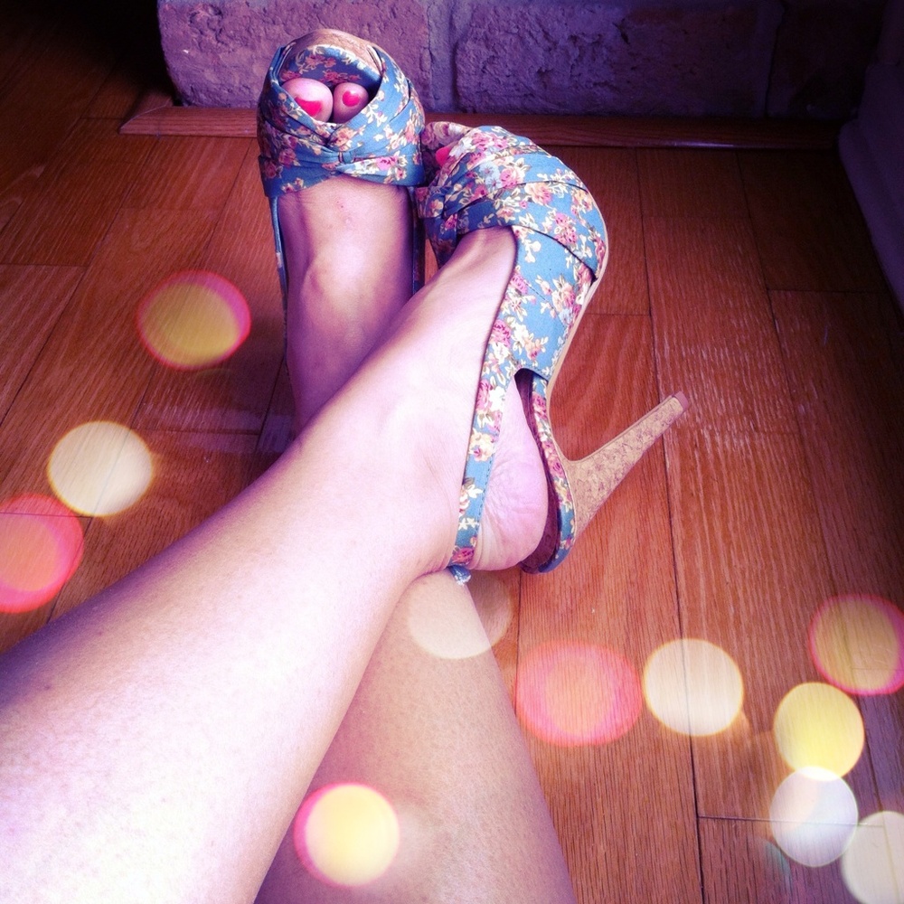 Floral Peep-Toe Slingback Heels in Teal